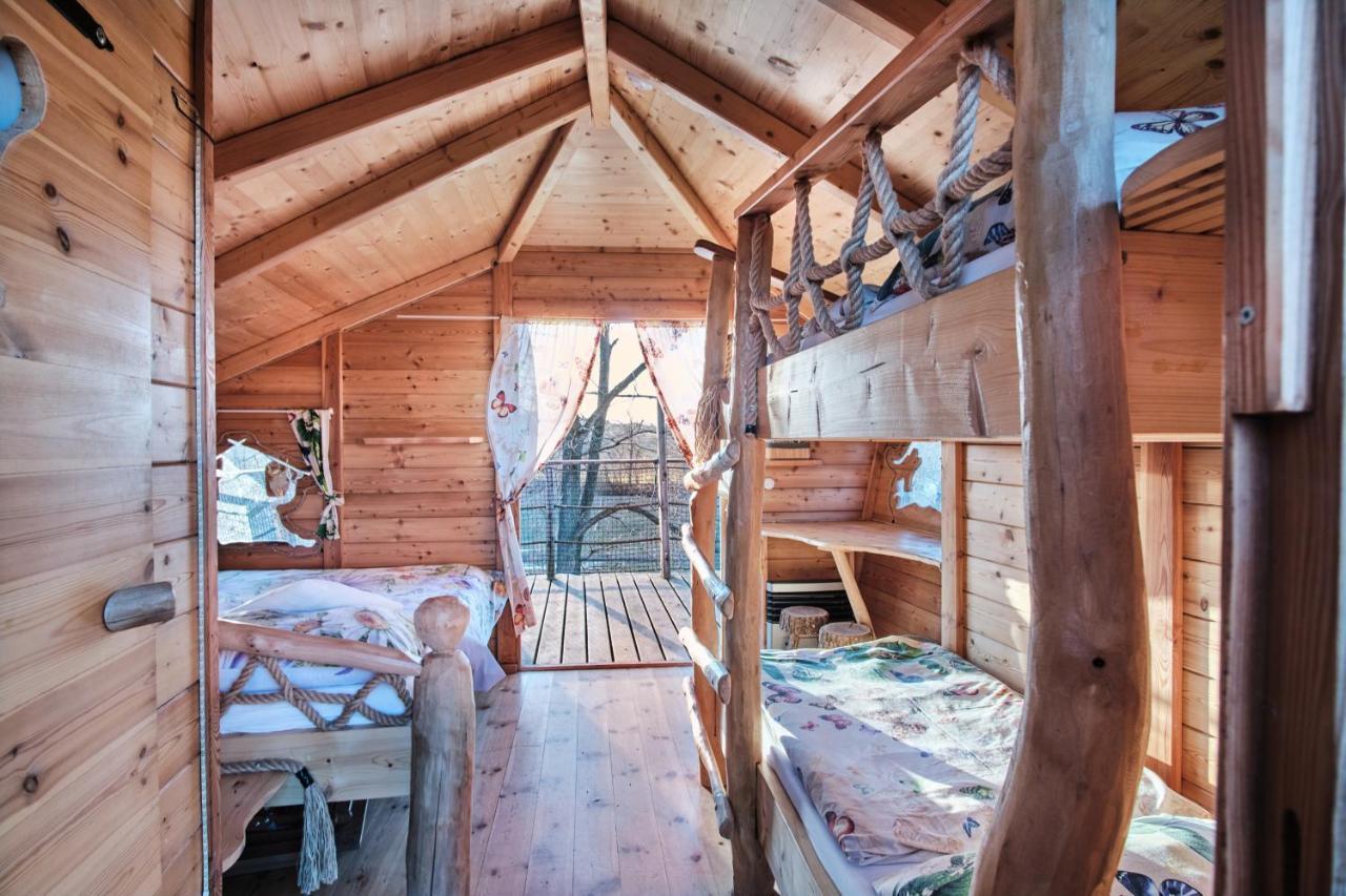 Treehouse Kremilek Villa Jesenice  Kültér fotó